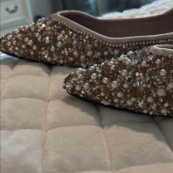 Elegant Gold Embellished Flats - Picture 3 of 3